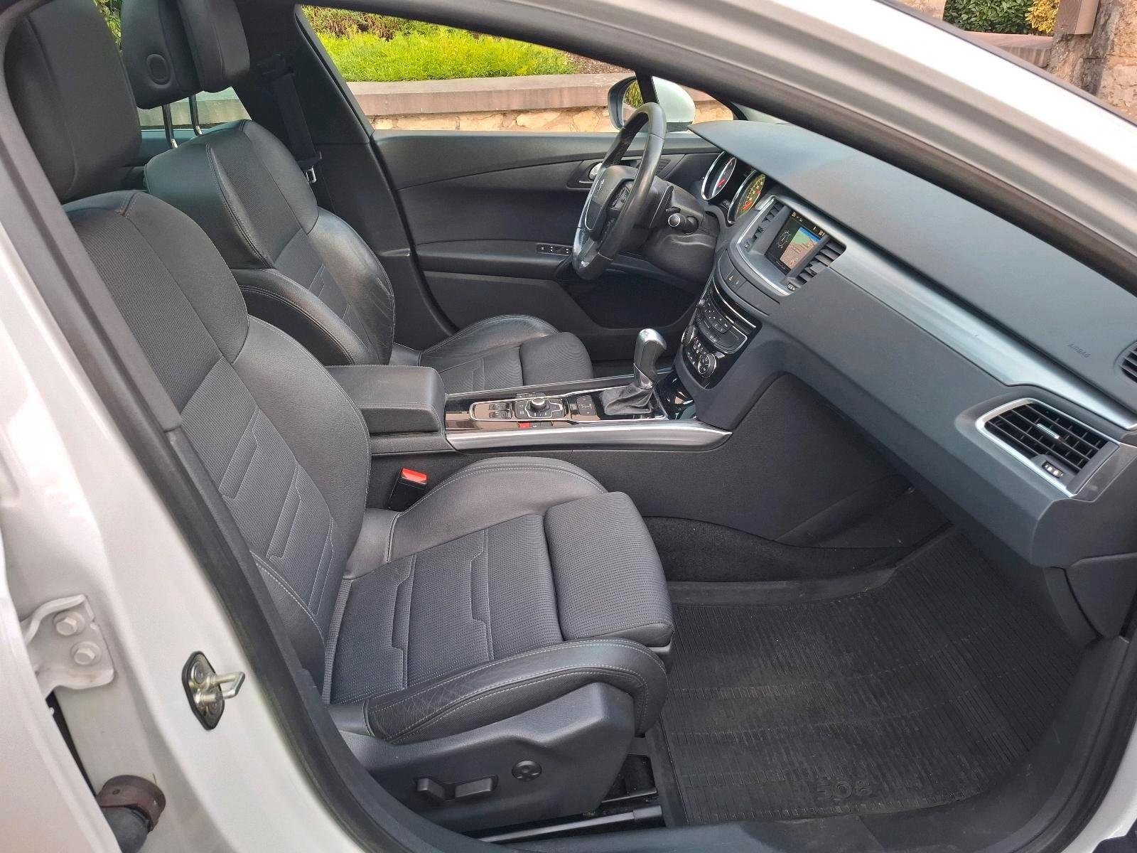 Peugeot 508 2012 — photo 10