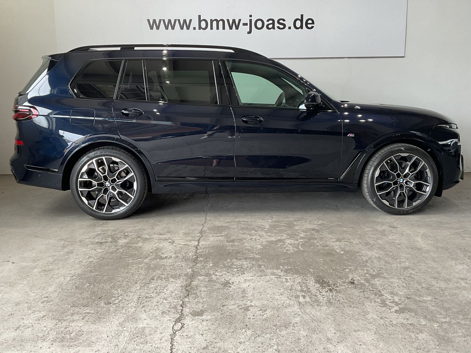 Fahrzeugeinzelansicht 17 Fahrzeugabbildung BMW X7 xDrive40d |Panoramadach |Standheizung |elektr