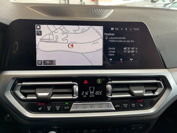 BMW M340 d xDrive *1.HAND*19%MWST*LED*AHK*ACC*DAB*
