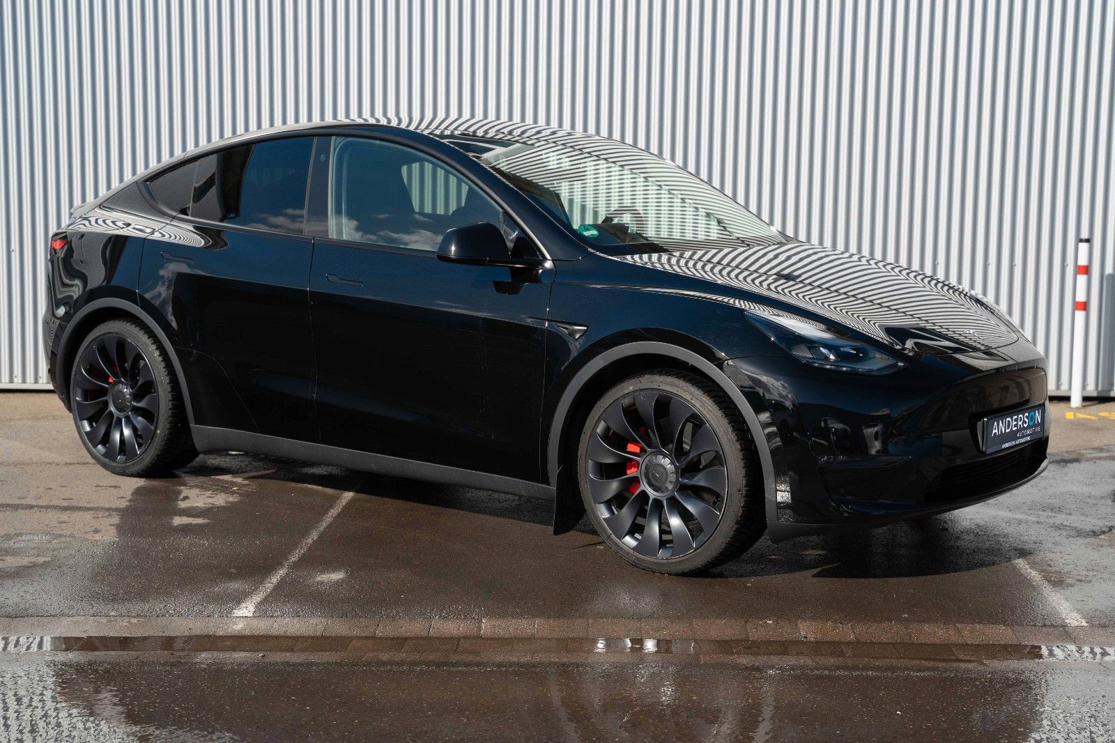 Fahrzeugabbildung Tesla Model Y PERFORMANCE AHK TURBINE 21" SCHWARZ