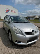 Toyota Verso 1.6l  7-Sitzer - Toyota Verso mit Benzin-Antrieb: Kleinbus, 1.6