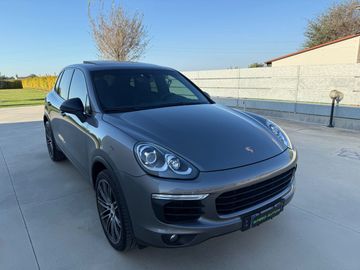 Porsche Cayenne - 3