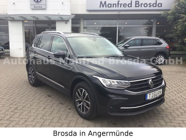 Volkswagen Tiguan Life DSG AHZ NAV KAM GJR 25% RABATT