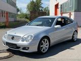 Mercedes-Benz C 180 Sportcoupe Automatik Tüv:Juli.2027 - Mercedes-Benz aus 2005: Coupe, C