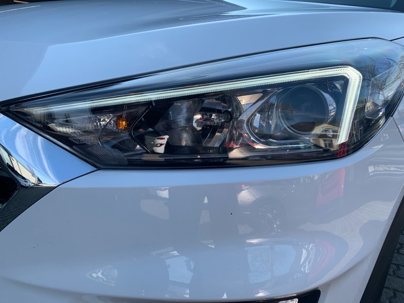 Fahrzeugabbildung Hyundai TUCSON 1.6 Advantage Navi 8xbereift