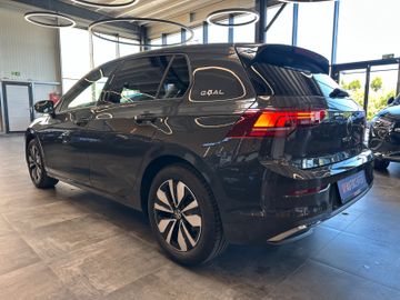 MYAUTOCENTER – Gebraucht- und Jahreswagen mit Werkstattservice in Pfaffenhofen Volkswagen Golf VIII *Keyless*Totwinkel*ACC*PDC*LED*VOLL