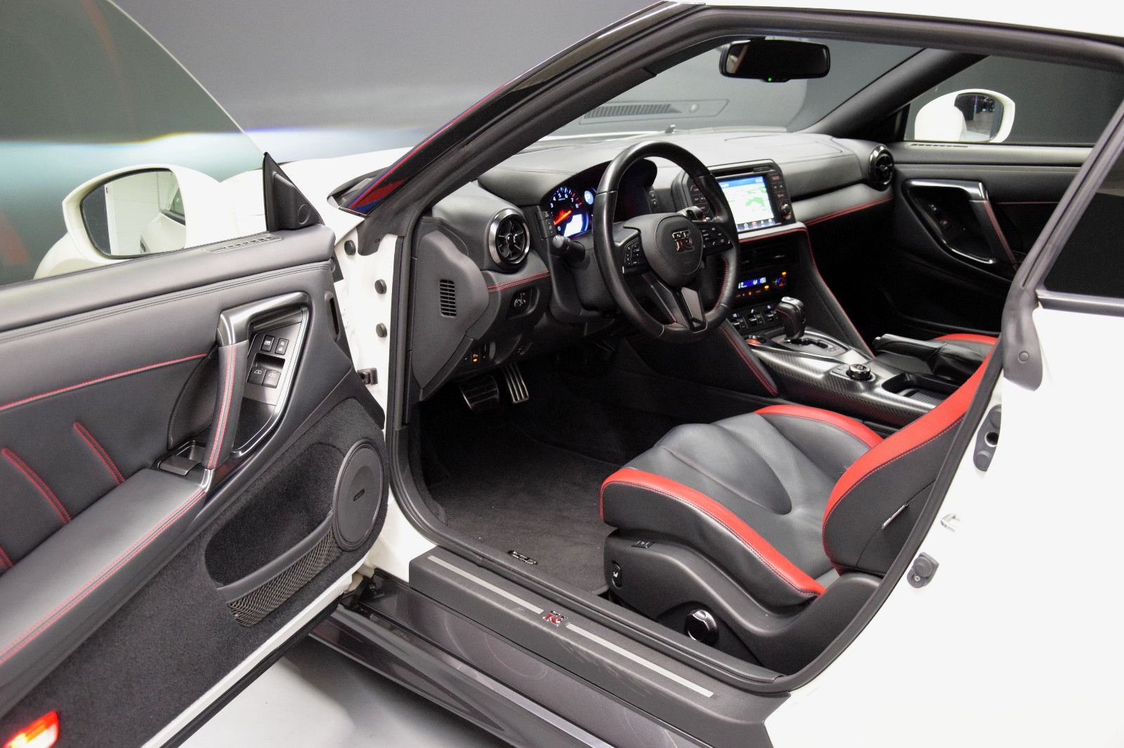 Fahrzeugabbildung Nissan GT-R Black Edition Originalzustand, 2.Hand Dt.Fa