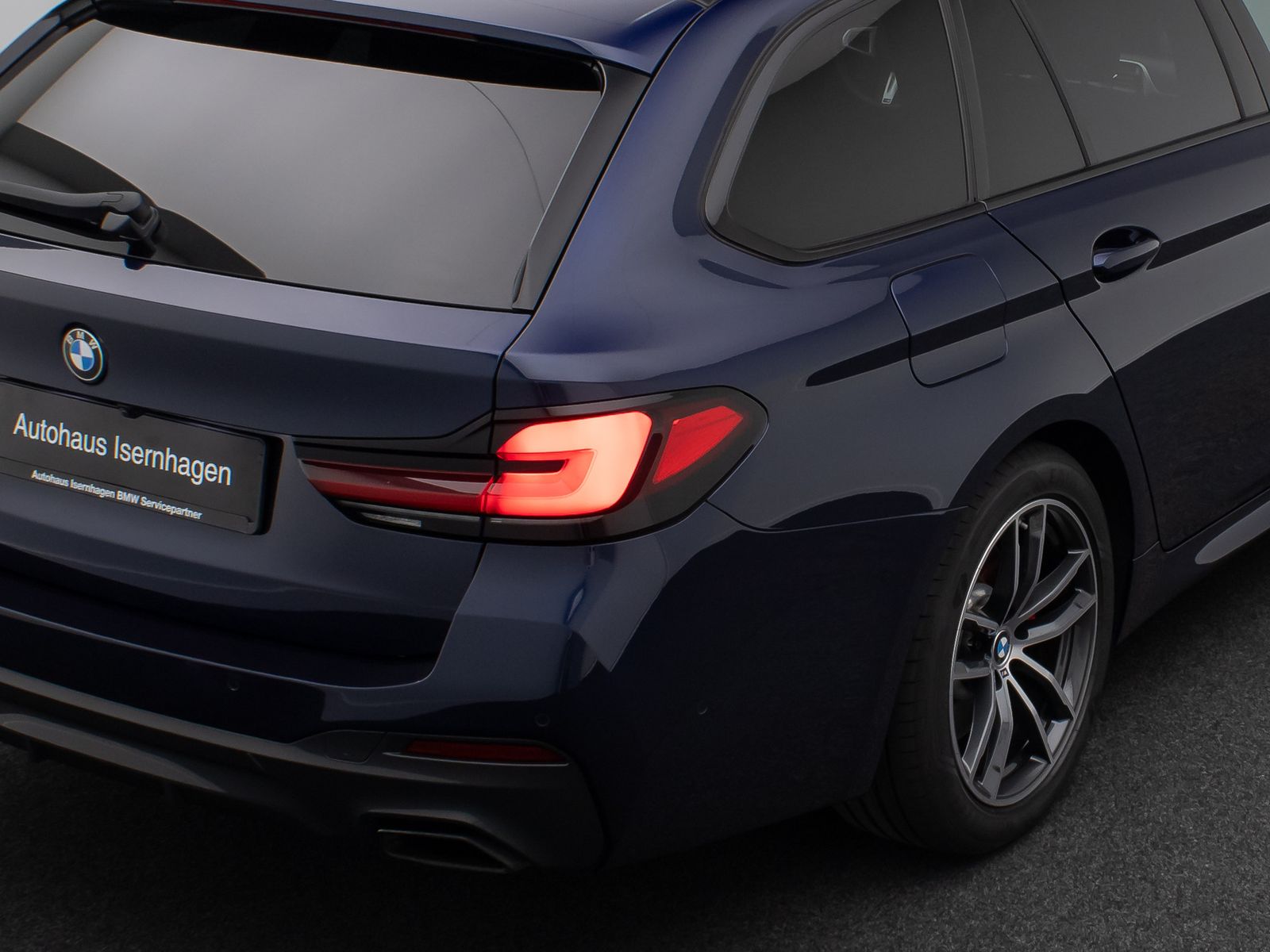 Fahrzeugabbildung BMW 540d xD M Sport Pro Kamera Laser HUD H/K Komfort