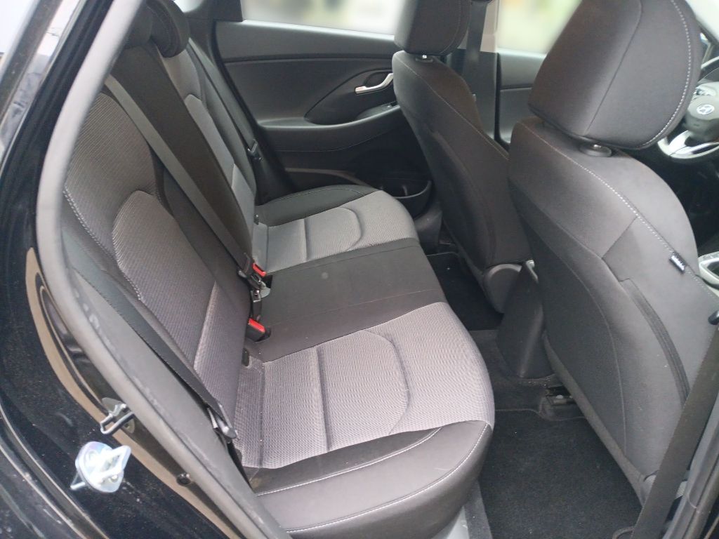 Fahrzeugabbildung Hyundai i30 1.4 M/T100 PS Navi RFK PDC Sitzheizung