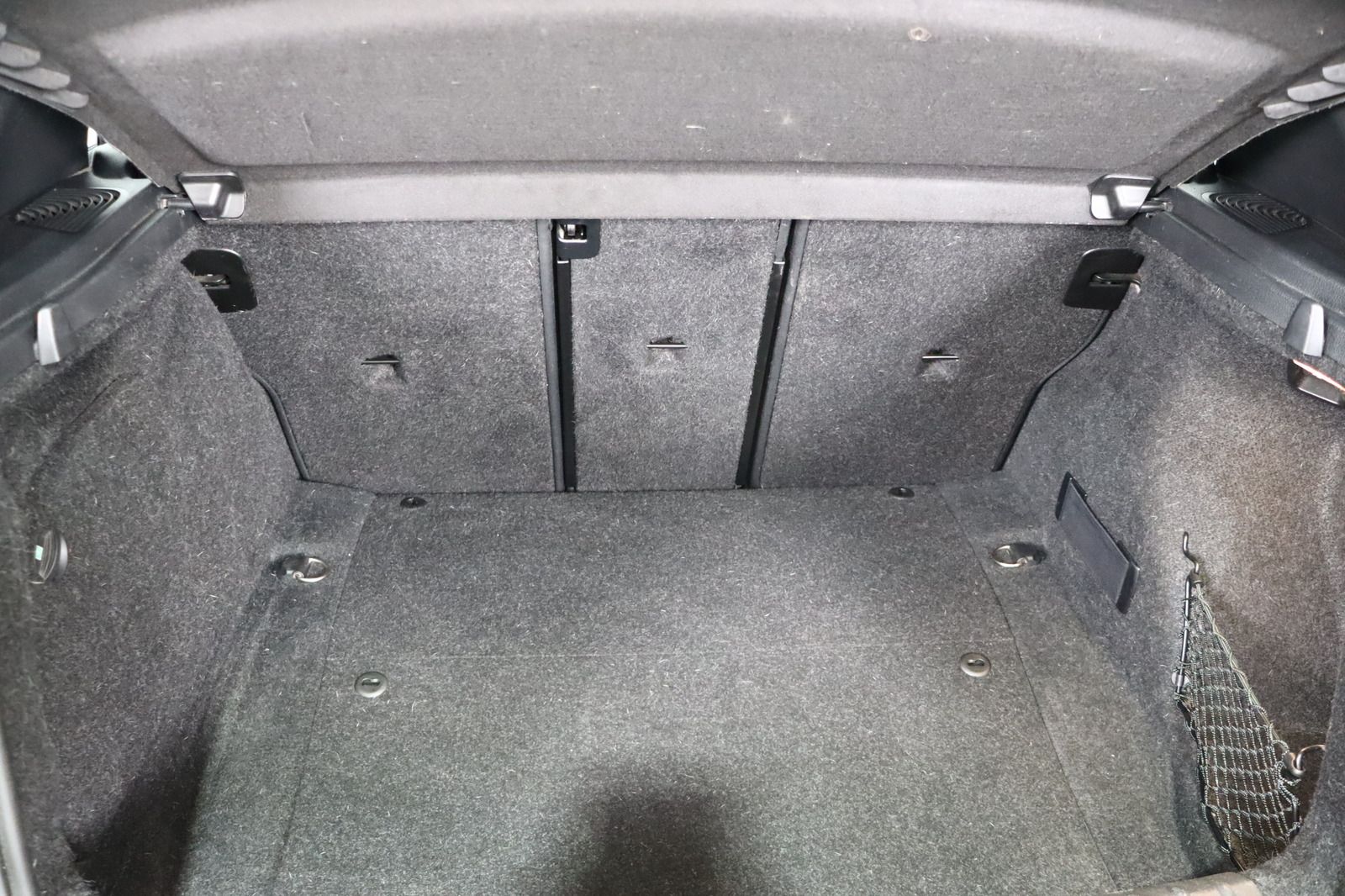 Fahrzeugabbildung BMW 118 d Sport-line * Bi-Xenon * PDC * Tempomat