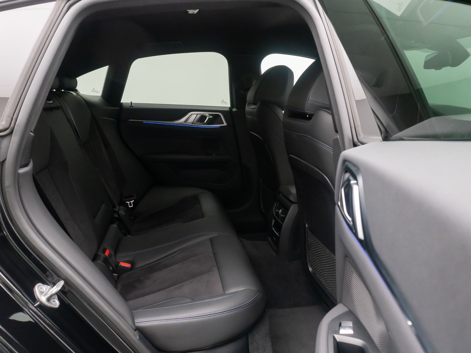 Fahrzeugabbildung BMW 430 Gran Coup&eacute; M Sport Kamera DAB HiFi 19Zoll
