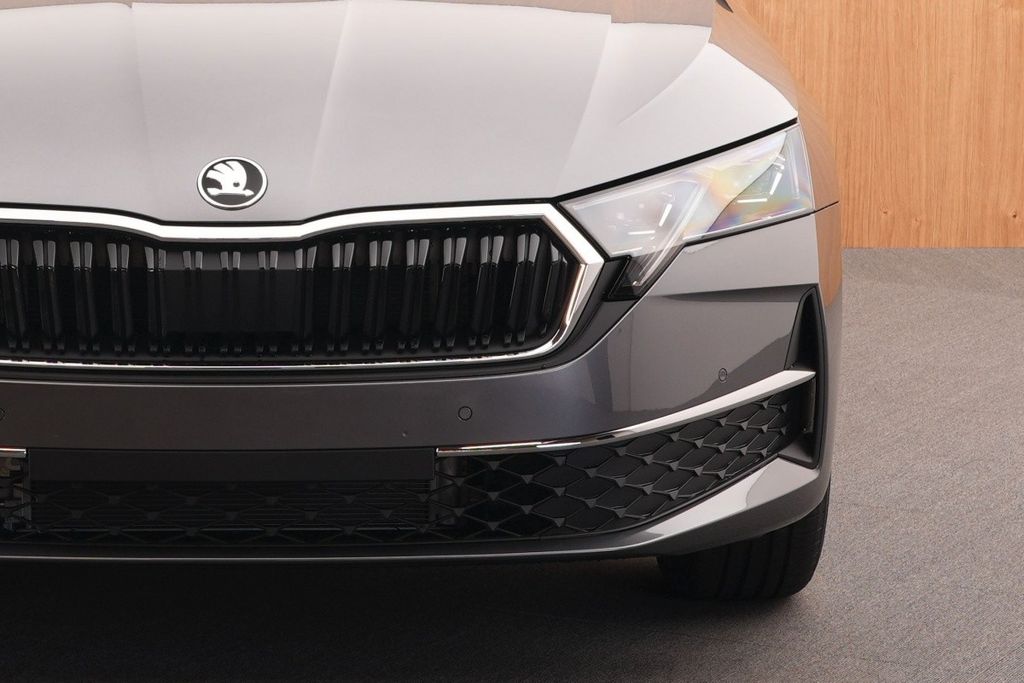 ŠKODA Octavia Octavia Combi 1.5 TSI mHEV 110 kW Selection – Bild 10 von 13