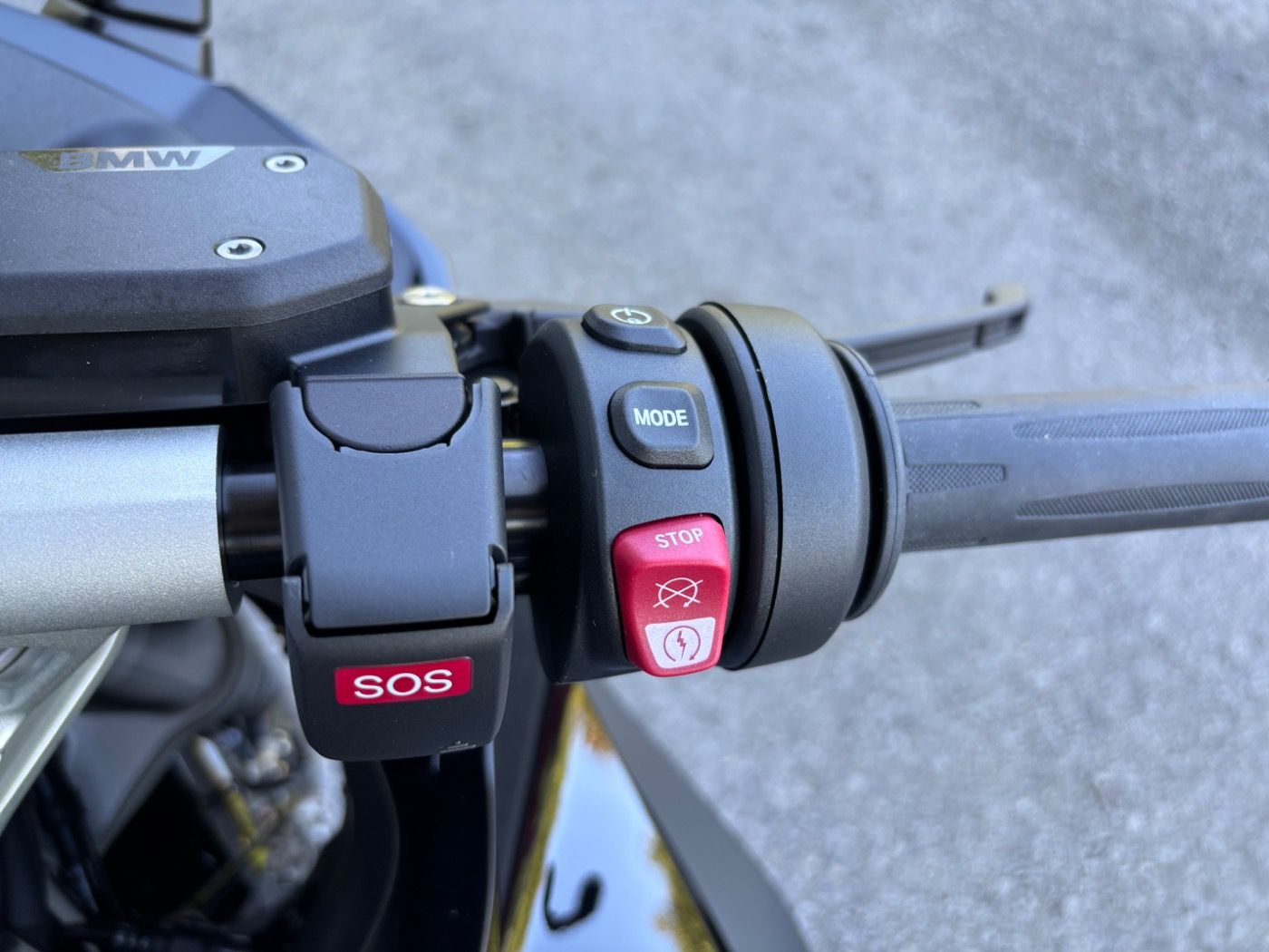 Fahrzeugabbildung BMW R 1300 RS Triple Black 4 Pakete ASA