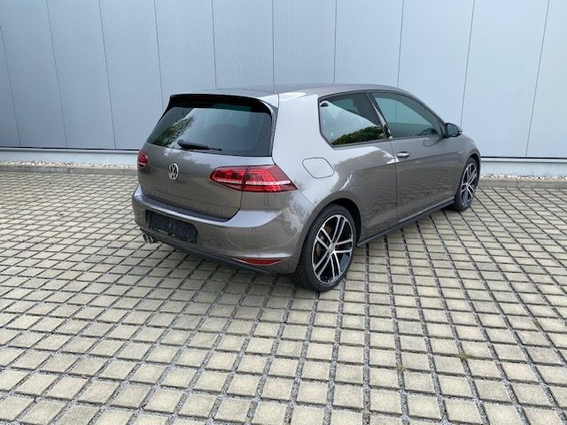 Golf VII GTD 2.0 TDI SPORT&SOUND/18-ZOLL+SFW/XEN