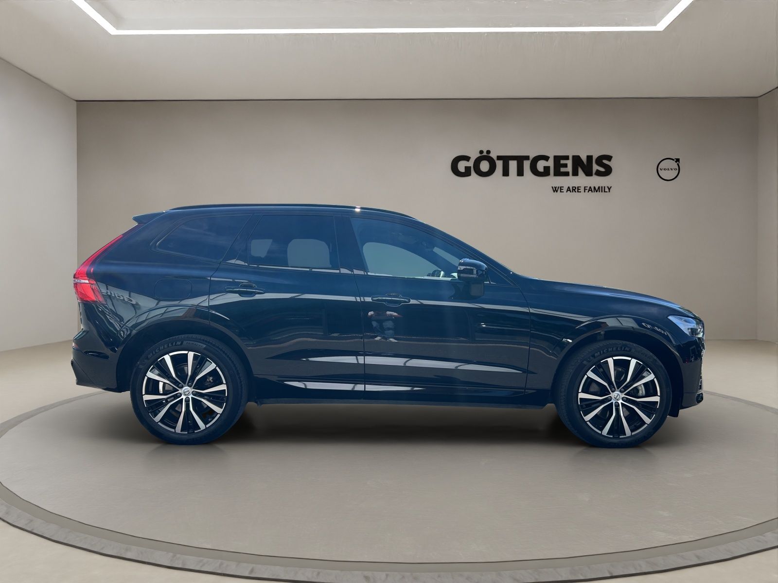 Volvo XC60 B4 D Plus Dark PANO 20LM LED NAVI foto 5