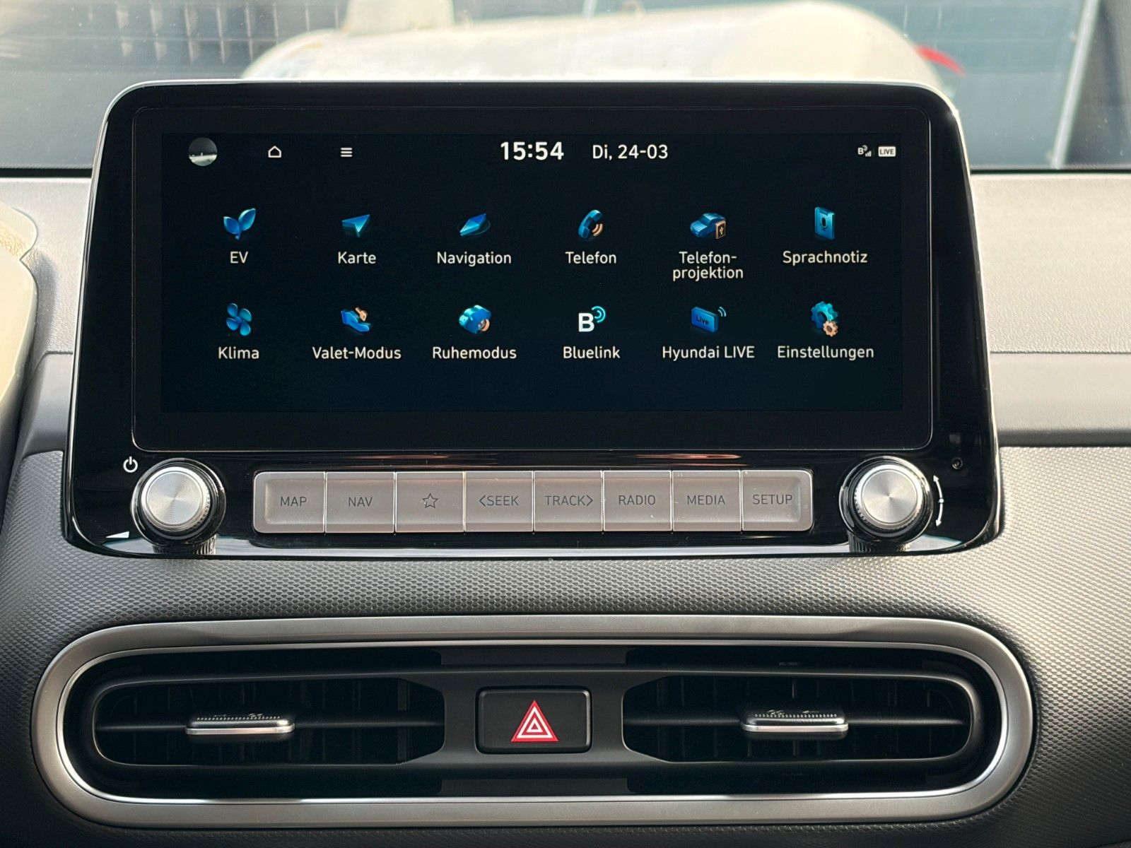 Fahrzeugabbildung Hyundai KONA E Trend KRELL LED NAV CAM ACC PDC CarPlay