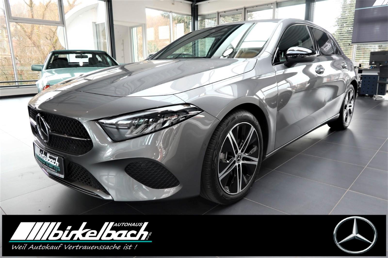 Mercedes-Benz A 200 Progressive 7G-DCT Night MBUX LED Kam AHK