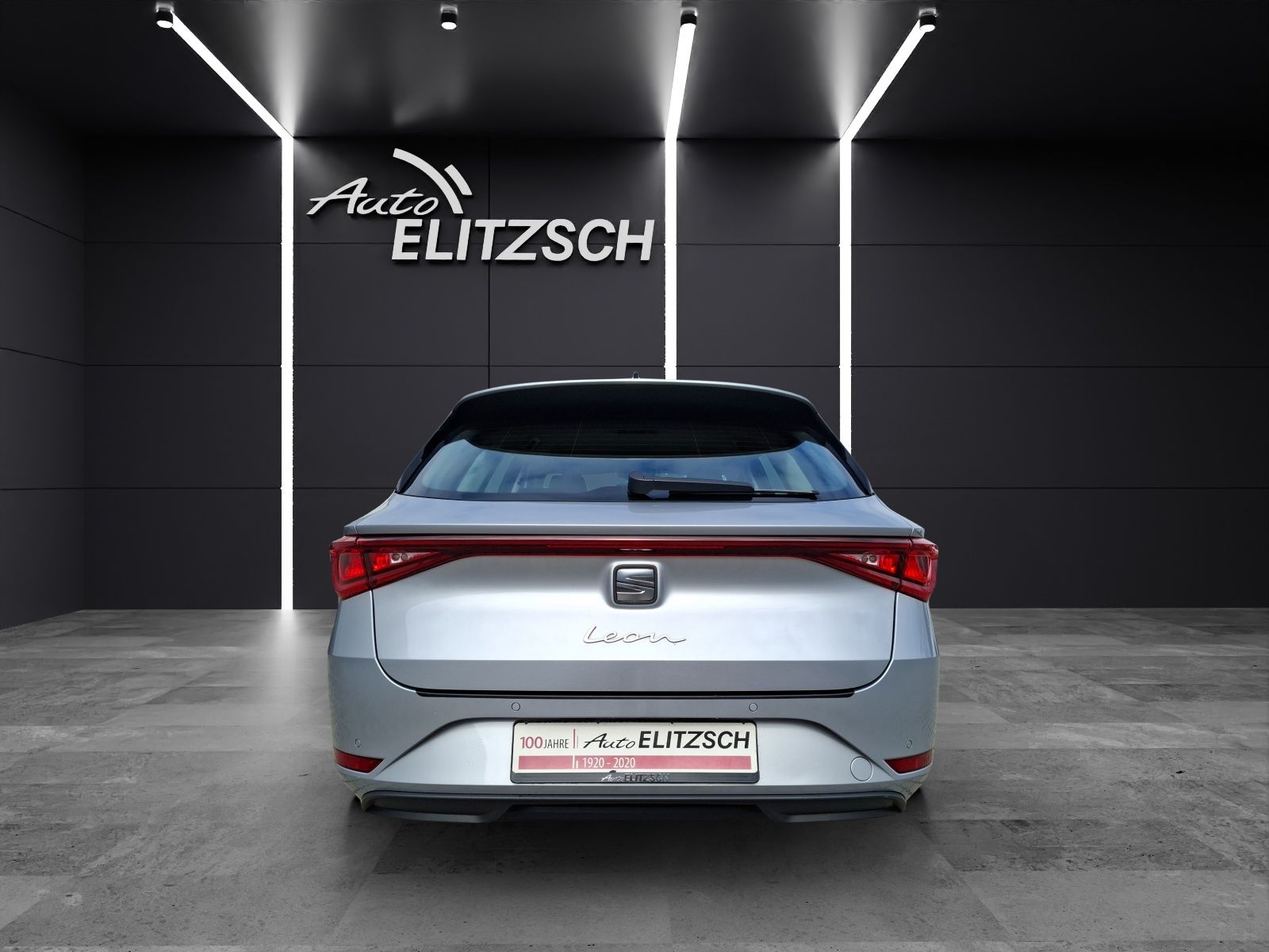 Fahrzeugabbildung SEAT Leon ST TDI Style DSG LED AHK Navi AID GRA PDC S