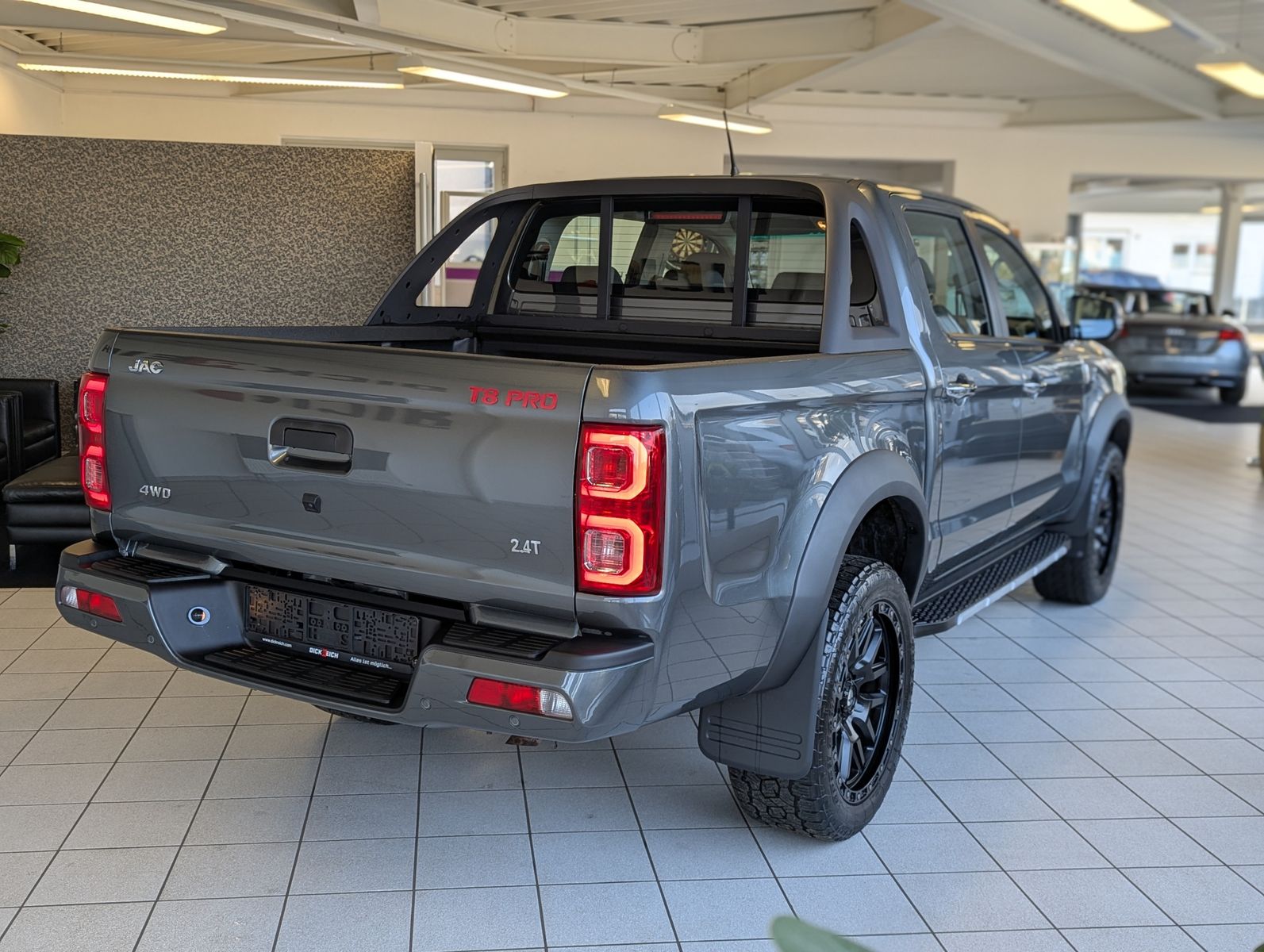 JAC 8 Pro 2,4 T Pick-Up 4WD Allrad 360° TEMP Leder - Image 7