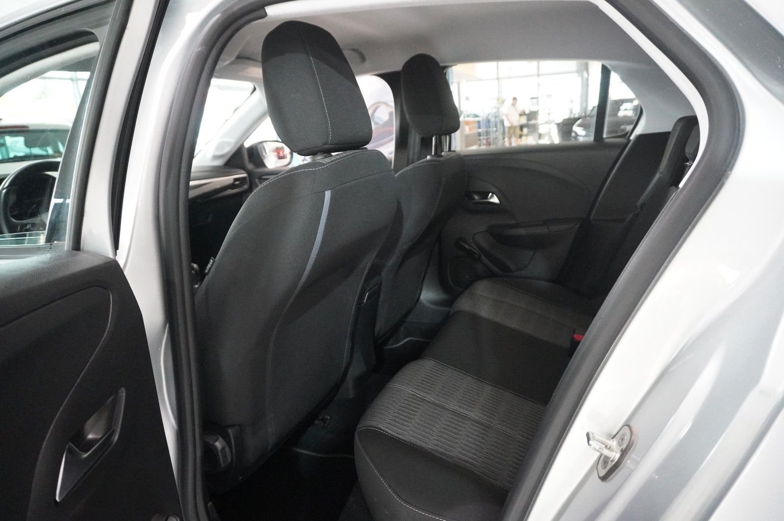 Fahrzeugabbildung Opel Corsa F 1.2 ELEGANCE NAVI/LED/TEMP./SPORT/DAB+