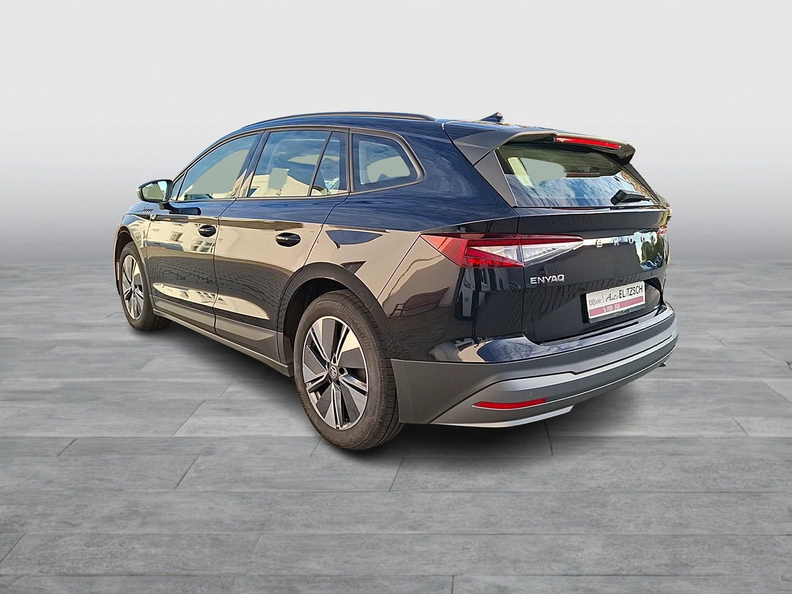 Skoda Enyaq 60 Loft LED Navi AID GRA RFK SH 19" imagem 3