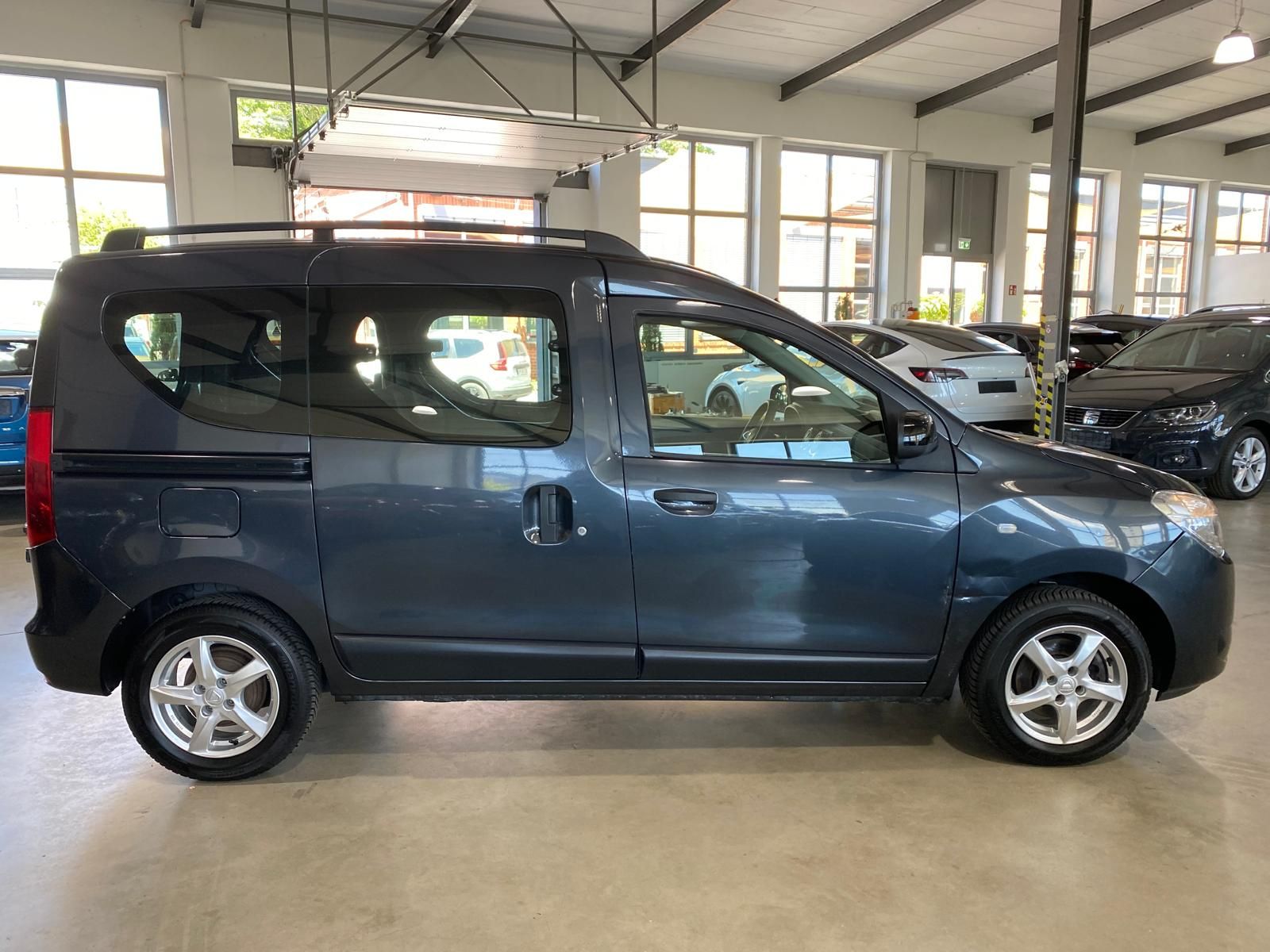 Fahrzeugabbildung Dacia Dokker 1.4 Comfort/Navi/5-Sitzer/