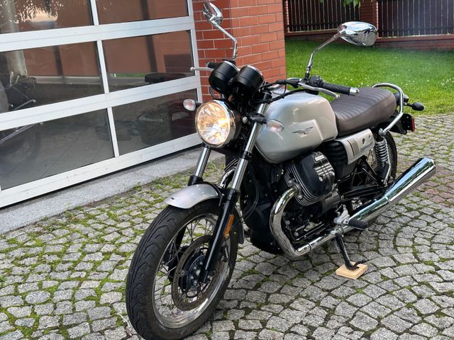 Moto Guzzi V7 III Special