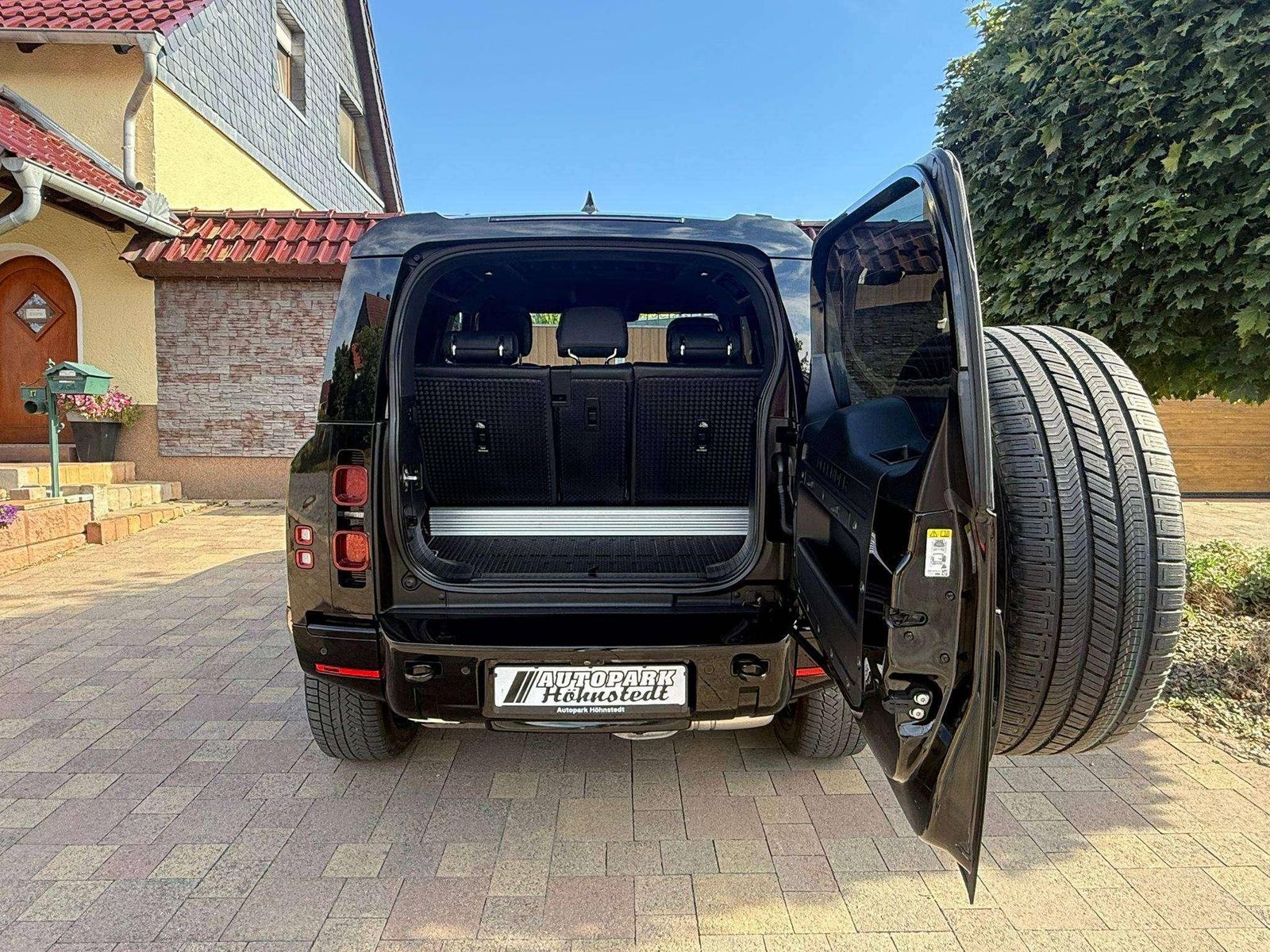 Land Rover Defender 90 X-Dynamic HSE *MwSt./1.Hand*Matrix-L foto 16