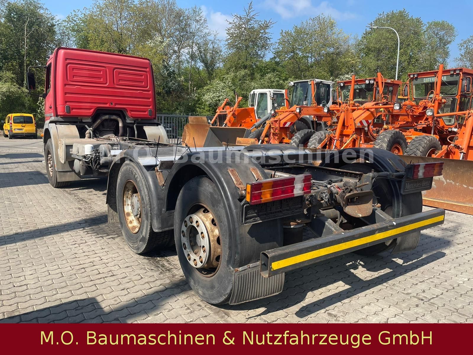 Fahrzeugabbildung Mercedes-Benz Atego 2623 / 6x2 / 3 Achser /  Euro 3 /