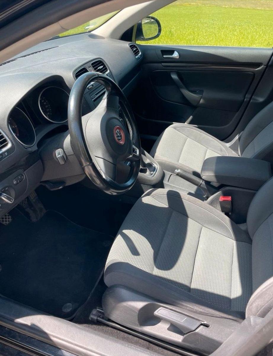Volkswagen Golf 2010 — photo 6