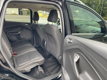 Ford Kuga - 11