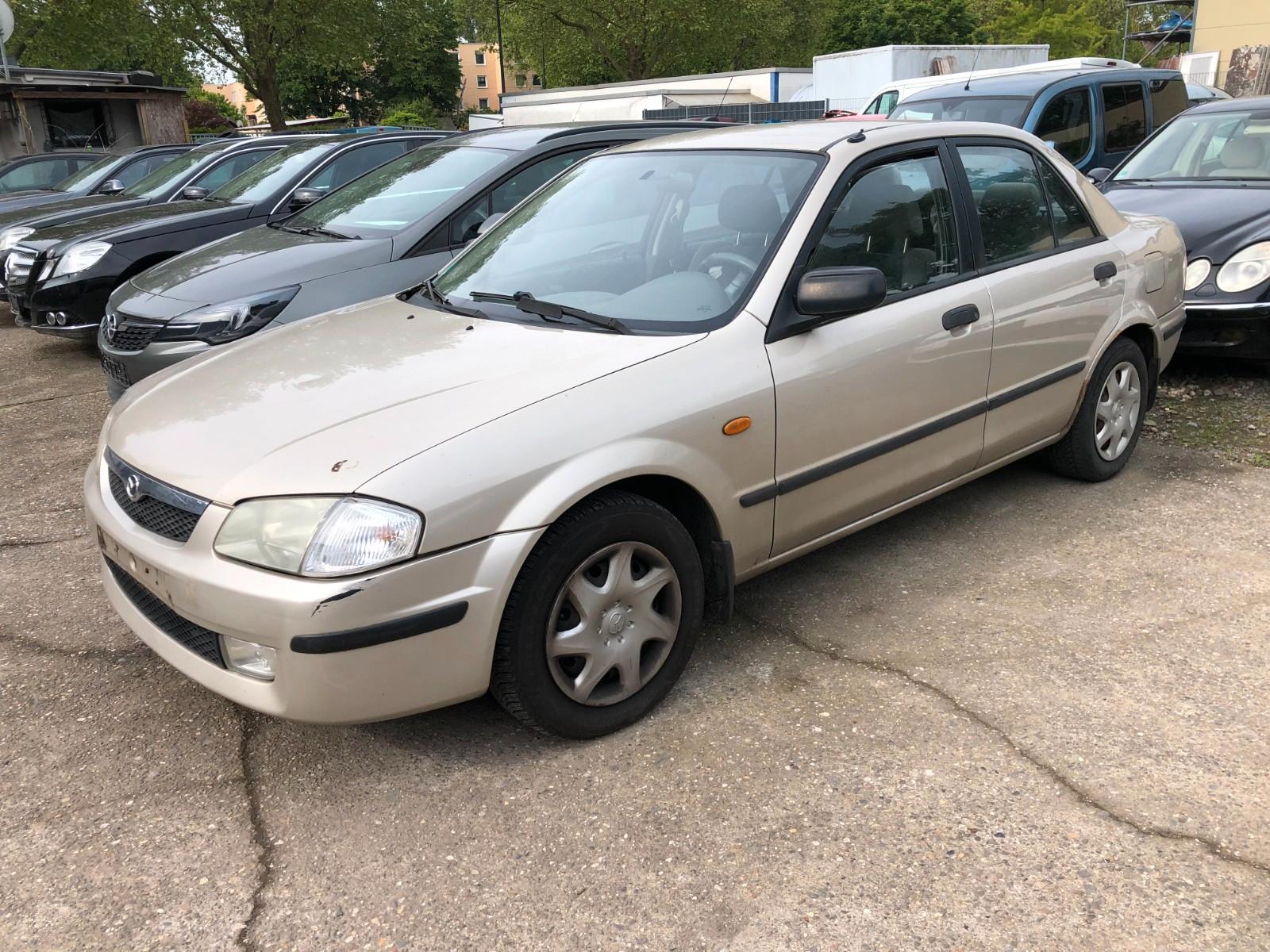 Mazda 323 limousine