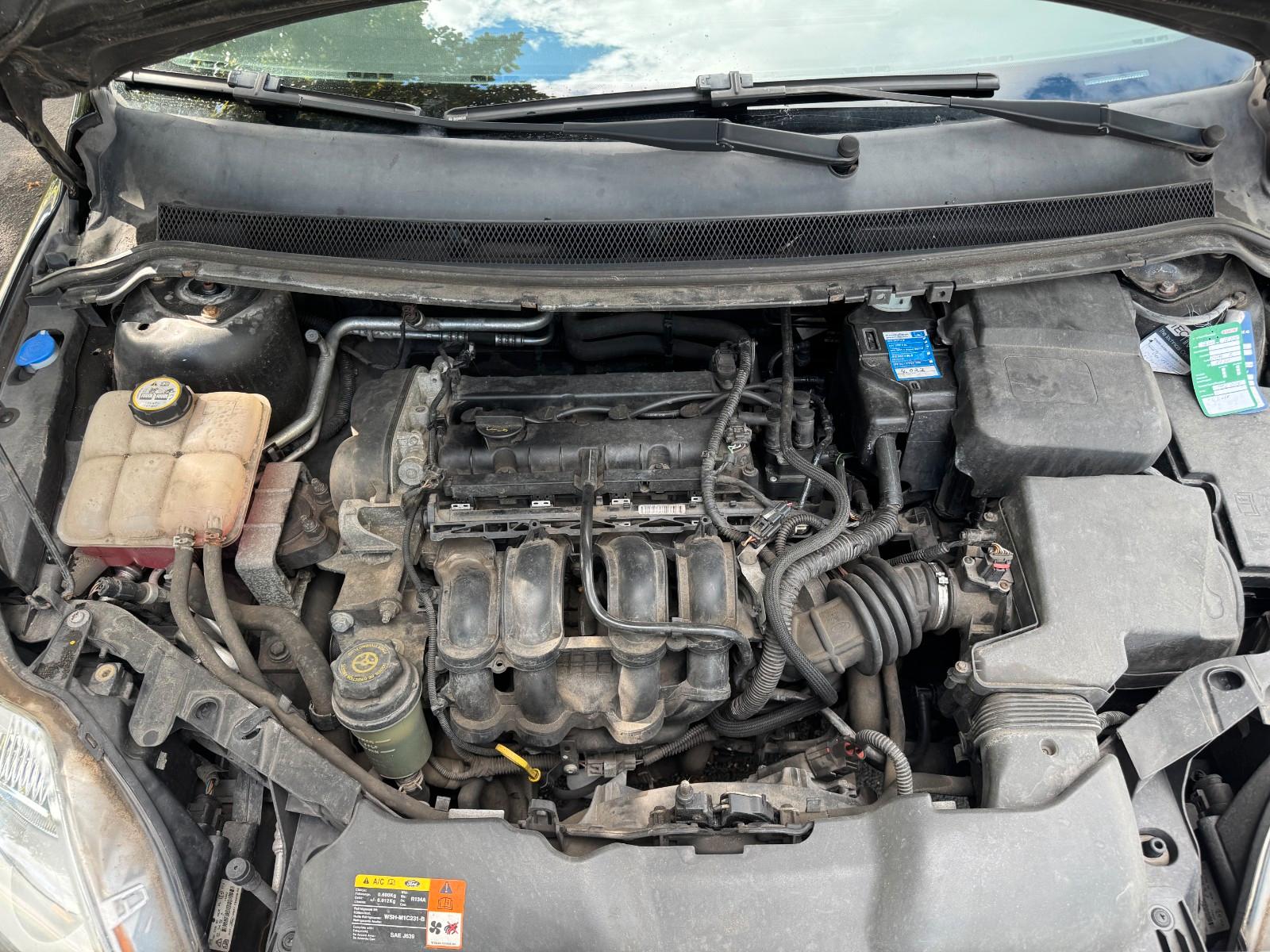 Ford Focus 2009 — photo 14