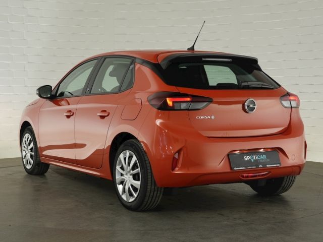 Corsa-e F 50kWH AT+KEYLESS+KLIMAAUTOMATIK+MULTIM
