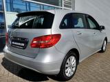 Mercedes-Benz B 180 ParkAss SHZ KlimaA LM - Mercedes-Benz B 180 Gebrauchtwagen