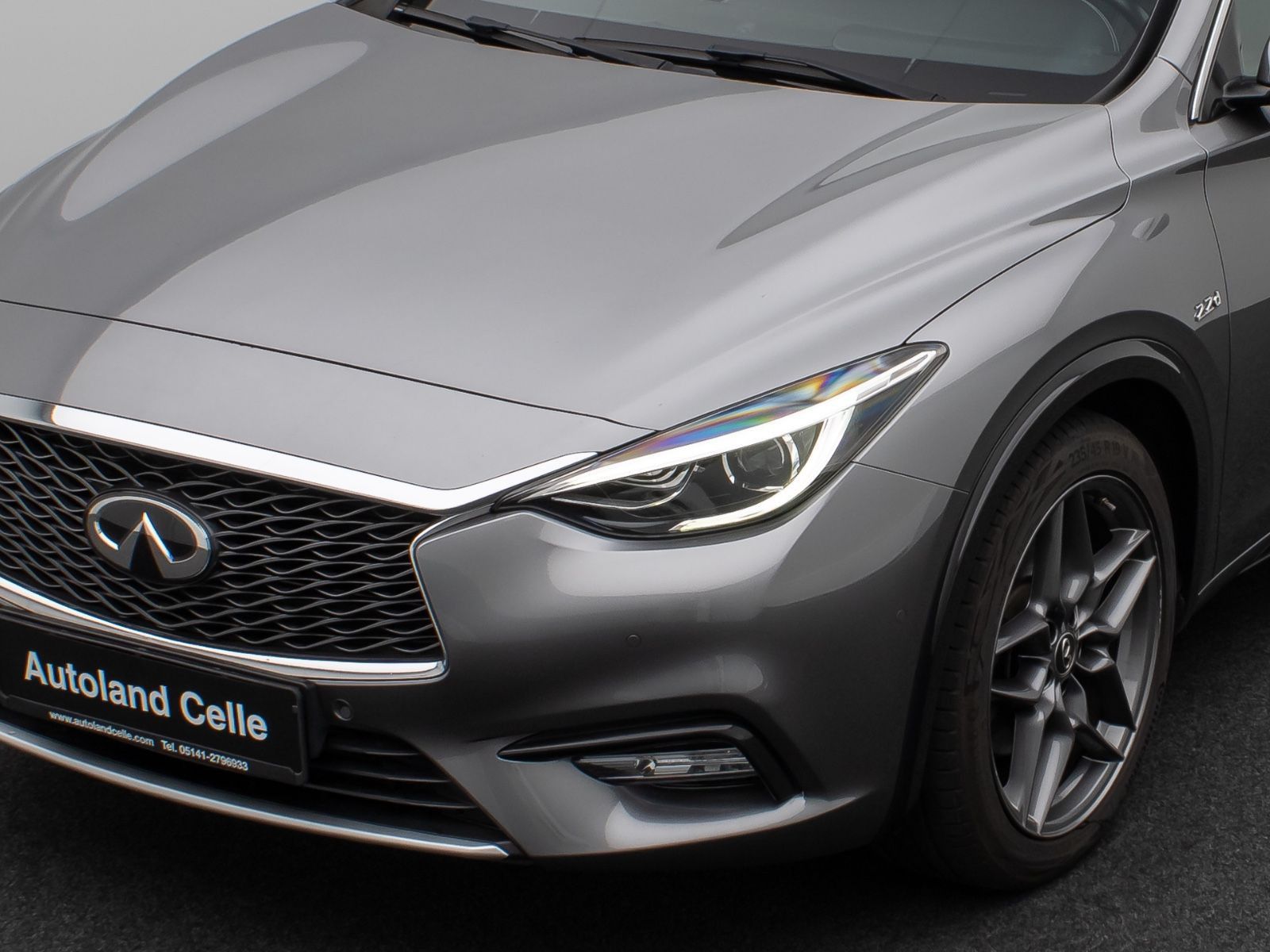 Fahrzeugabbildung Infiniti Q30 2.2 d Premium 360°Panorama Navi Sitzhzg LED