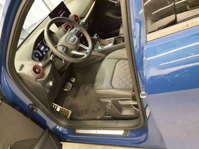 Q2 35 TFSI S LINE LED+KAMERA+LEDER+OPTIK+KAMERA+