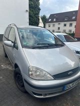 Ford Galaxy 1.9TDI 85kW Ghia 7-sitzig Ghia - Ford Galaxy: 1.8