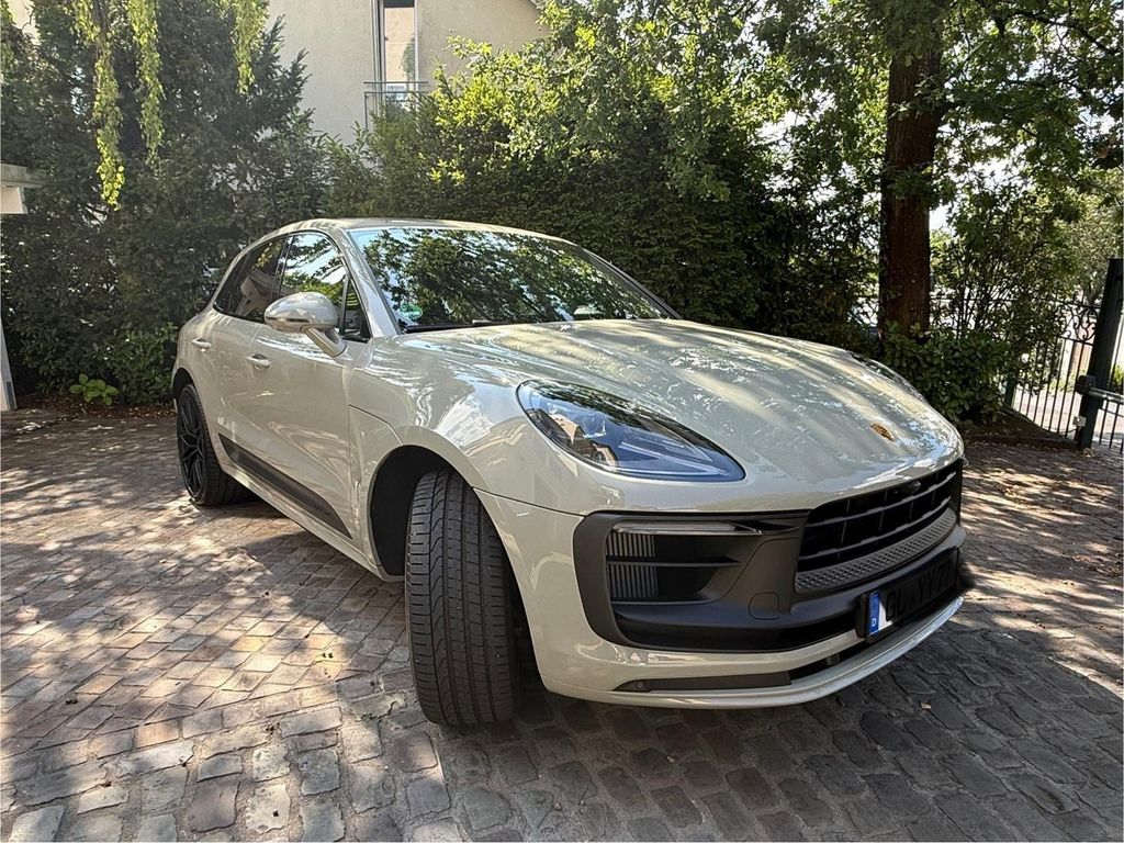 Image of Porsche Macan