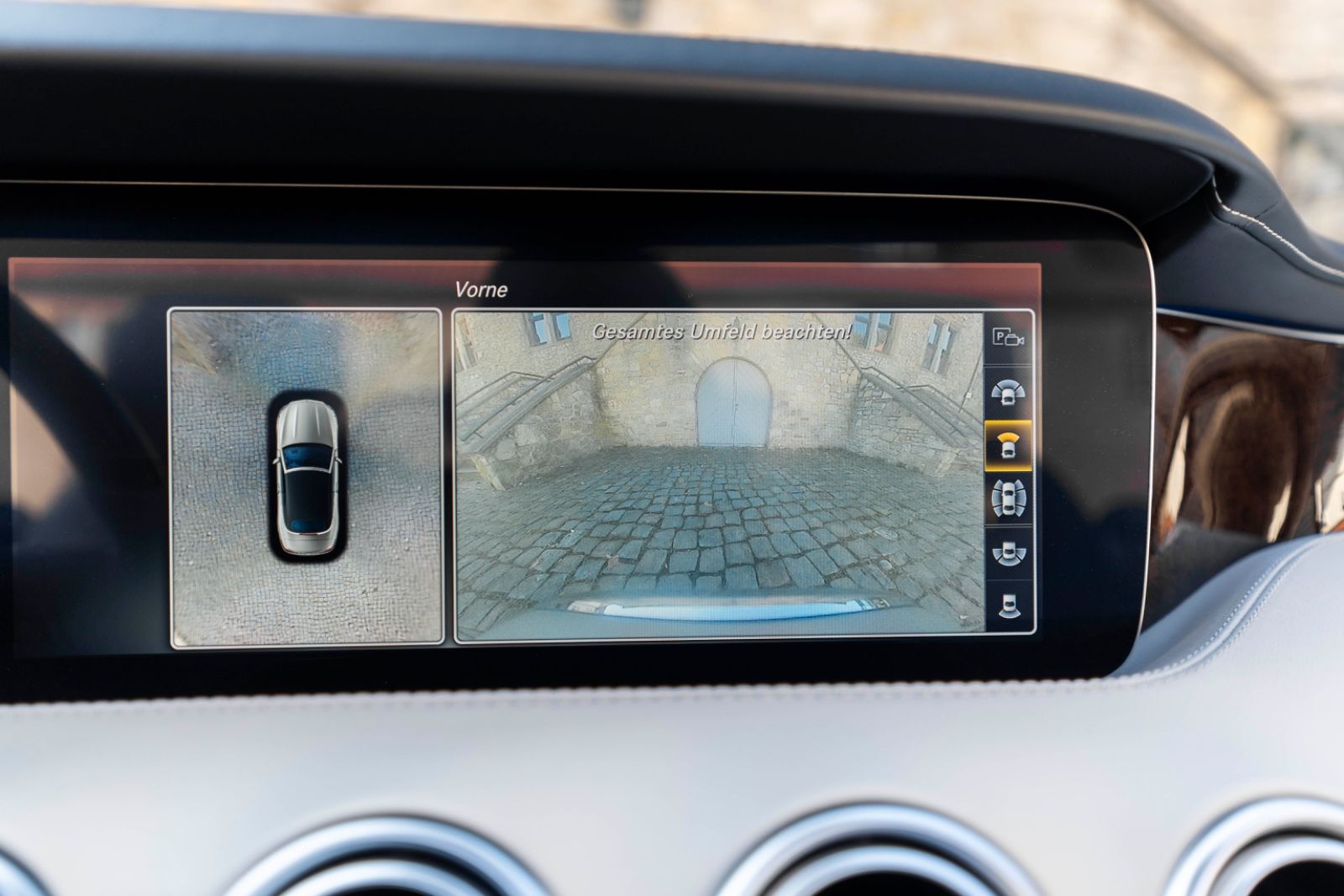 Fahrzeugabbildung Mercedes-Benz S 560 Cabriolet BURMESTER HUD 360° ACC LUFT TOTW