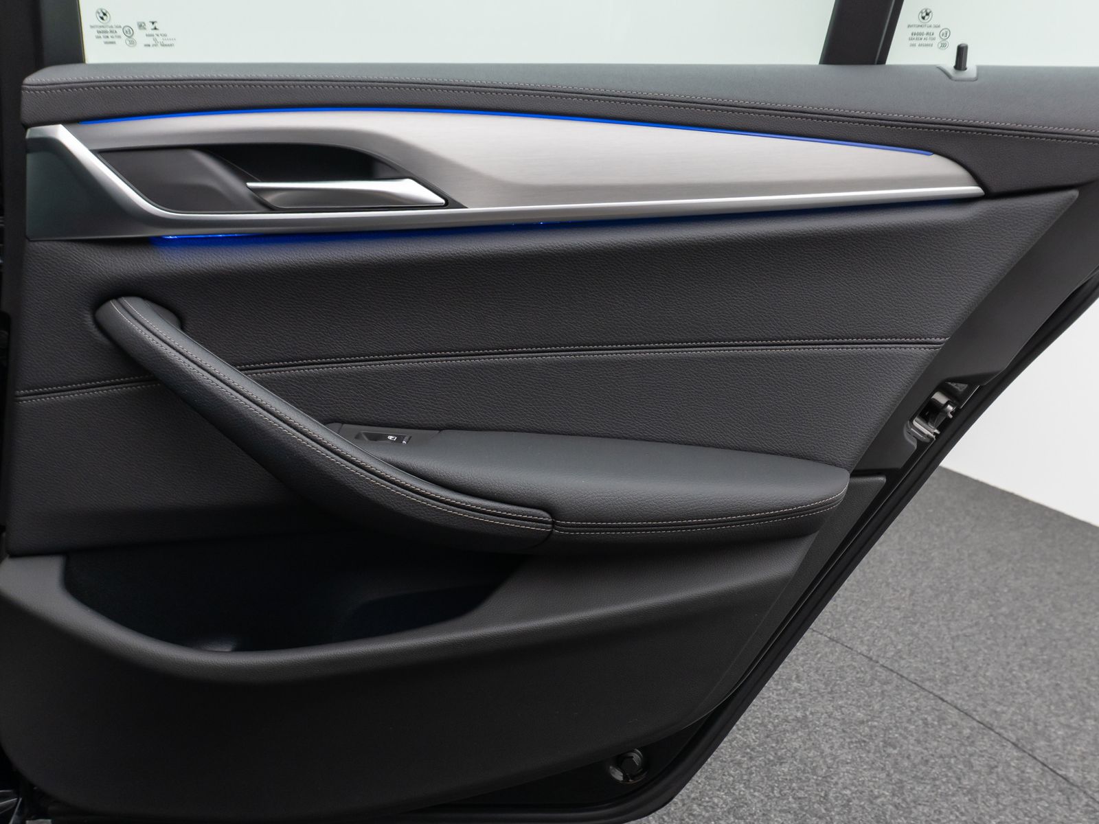 Fahrzeugabbildung BMW 540d xD Luxury Line Kamera HUD DAB ACC Alarm LED