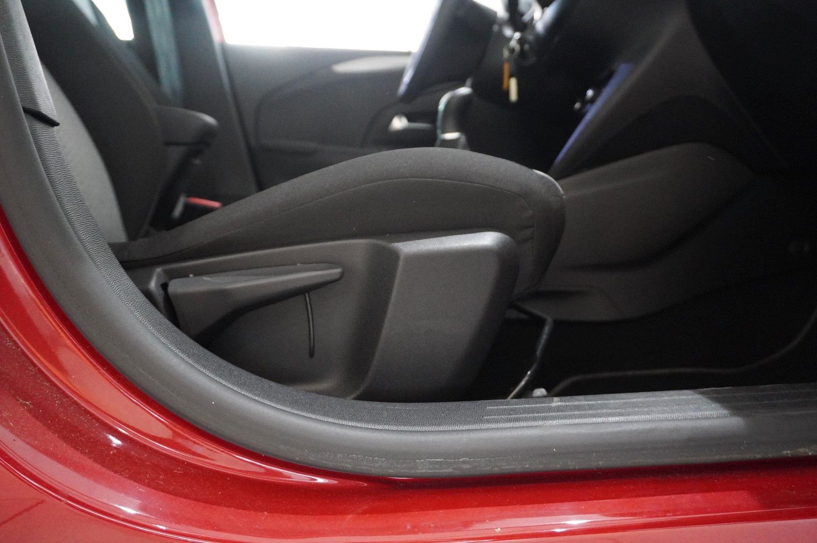 Fahrzeugabbildung Opel Corsa F 1.2 FACELIFT NAVI/LED/KAMERA/VIRT/SH/DAB