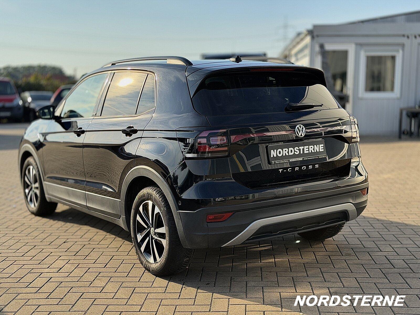 Volkswagen Automatik KLIMA NAVI RÜCKKAMERA Active Klima/BC