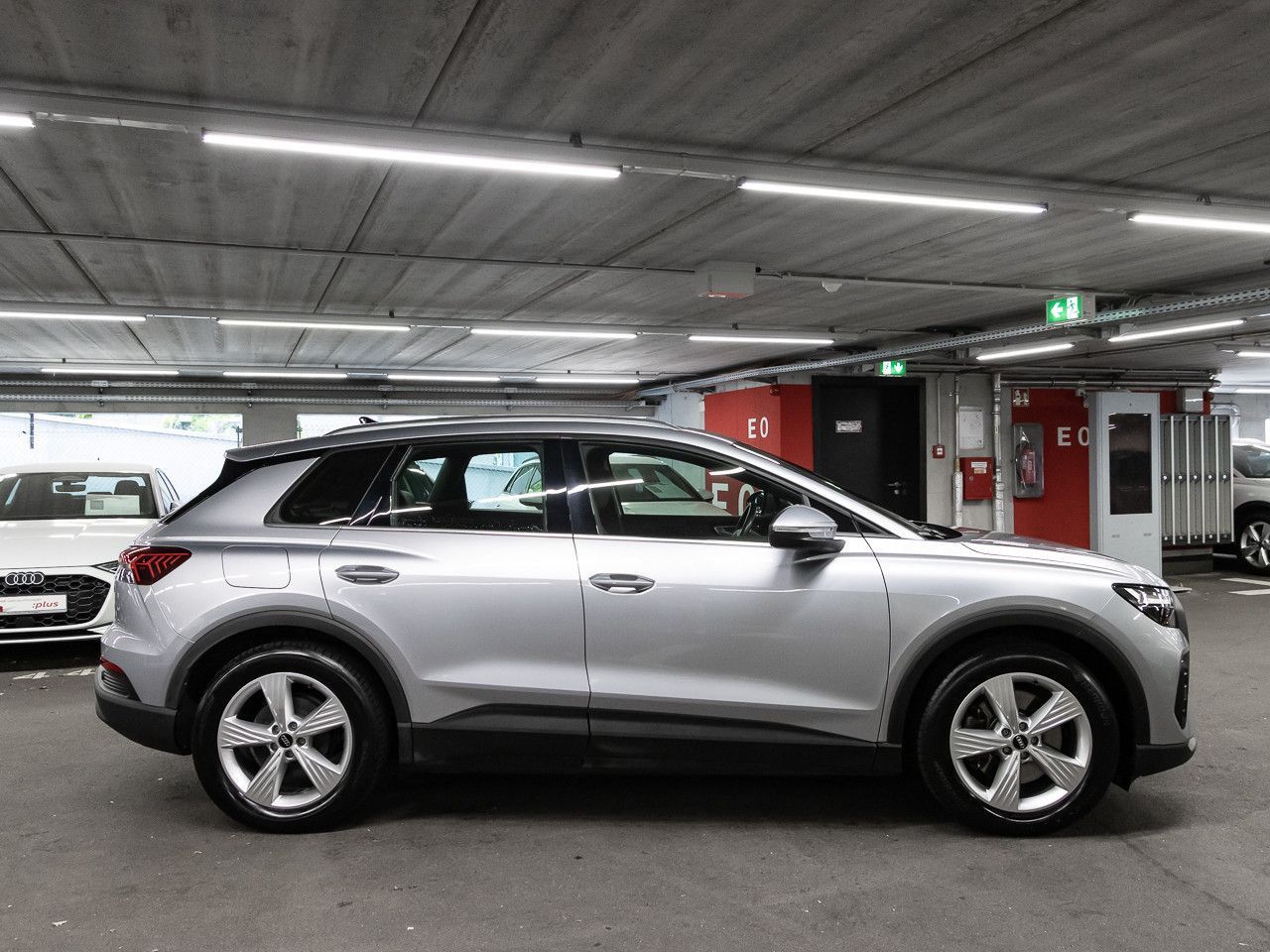 Audi Q4 45 e-tron quattro Standklima Pano AHK 19'' foto 6