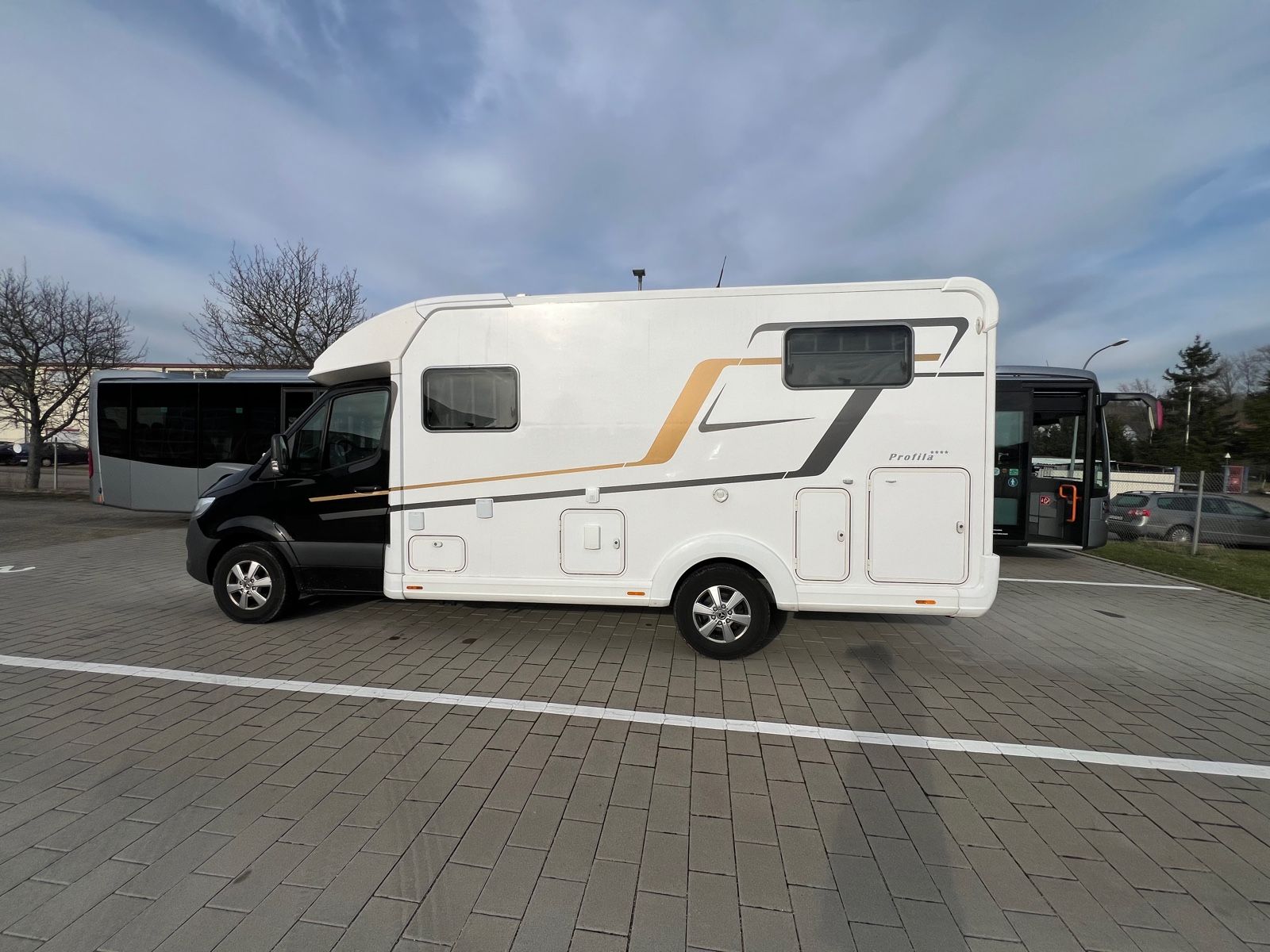 Fahrzeugabbildung Eura Mobil Profila T 676 EB *kein Vermieter / kein Hund*