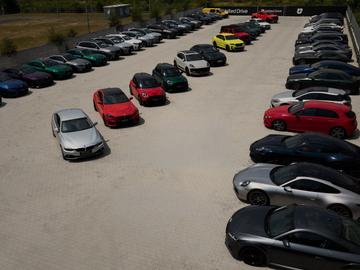صورة مصغرة 40 لـ 2023 Aston Martin DBX