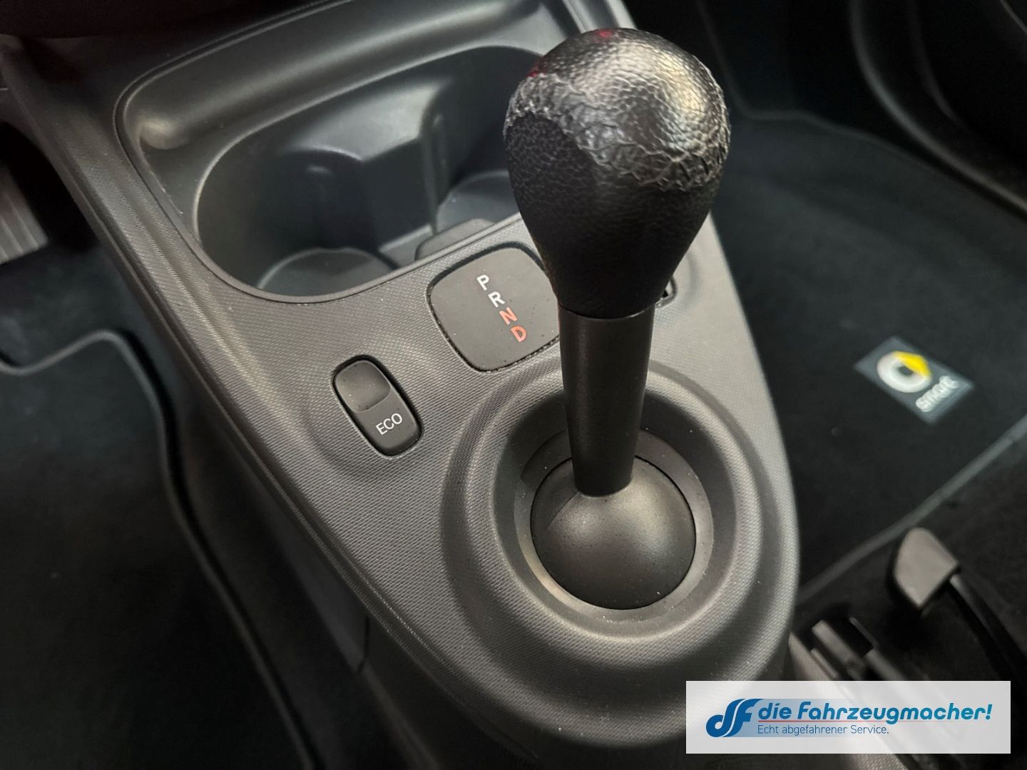 Fahrzeugabbildung Smart fortwo coupe electric drive EQ Navi Klimaautom K
