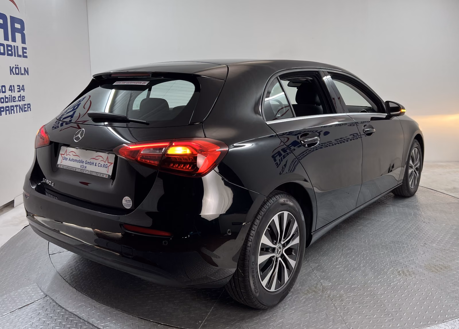 Mercedes-Benz A-Class d 2,0 CDI 85 kW MBUX NAVI SITZH TEMP EU6d, миниатюра 6