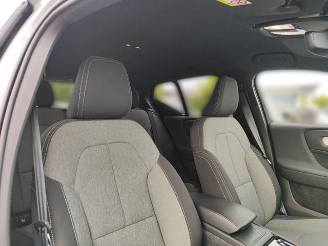 VOLVO XC 40 (Bild 25 von Array)