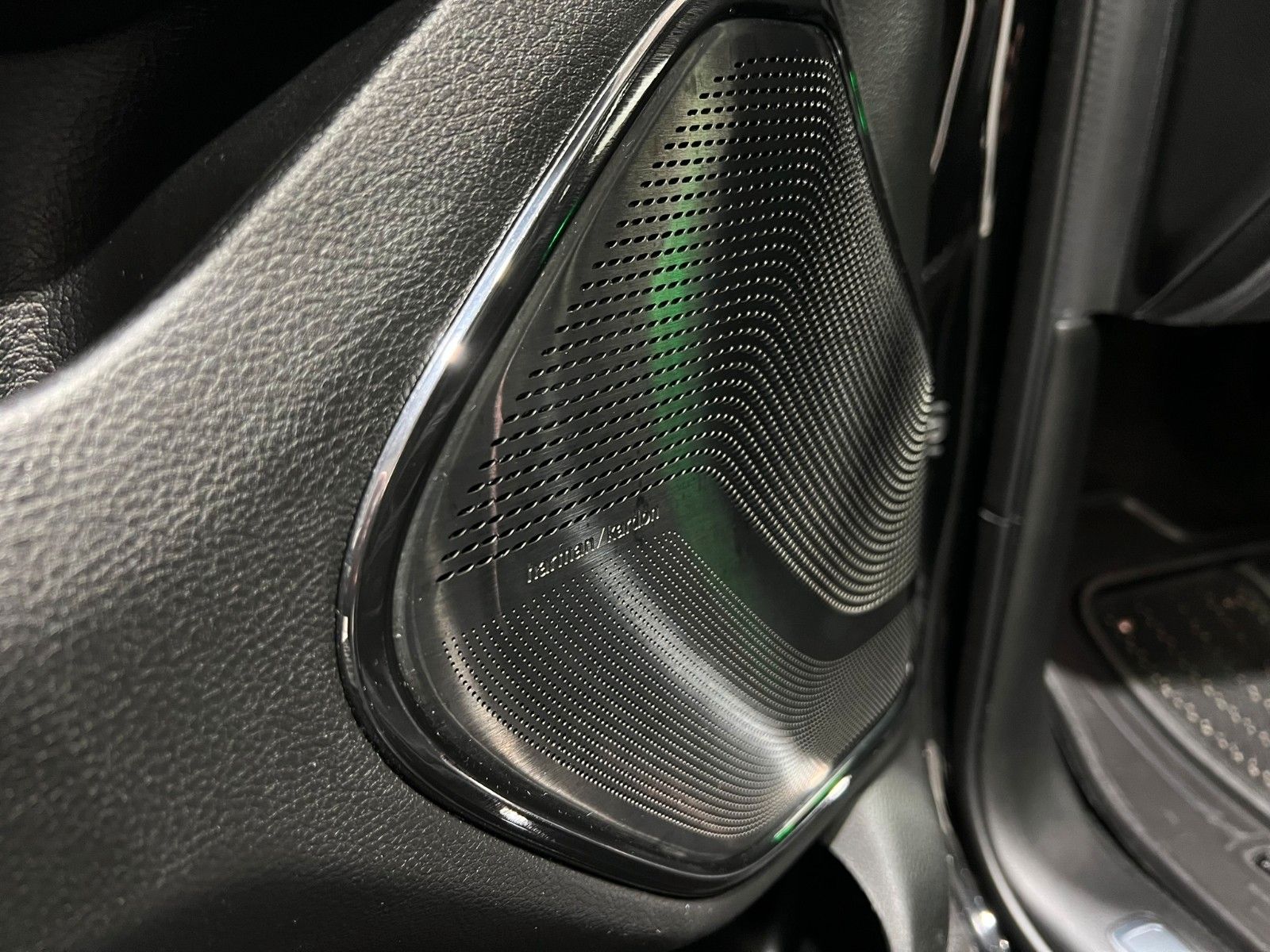 Fahrzeugabbildung Dodge RAM  1500 LIMITED NIGHT CREW CAB 4X4 *RTR UMBAU*